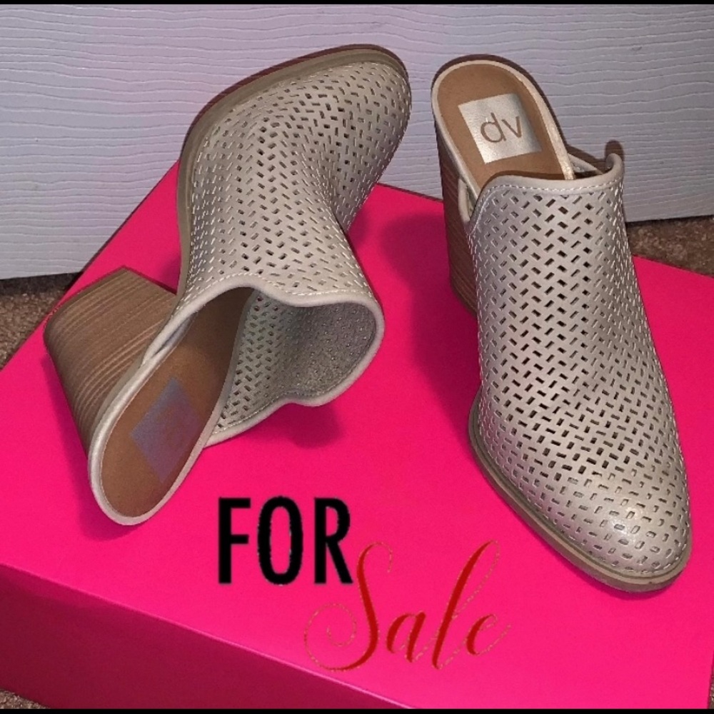 Dolce Vita slip on booties !